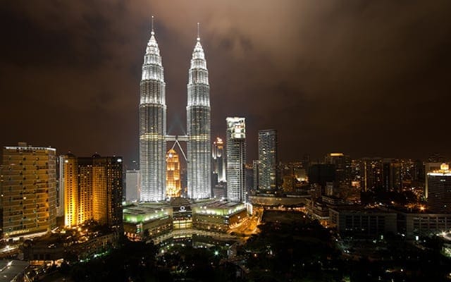 Kuala Lumpur Petronas Twin Towers Landscape Image